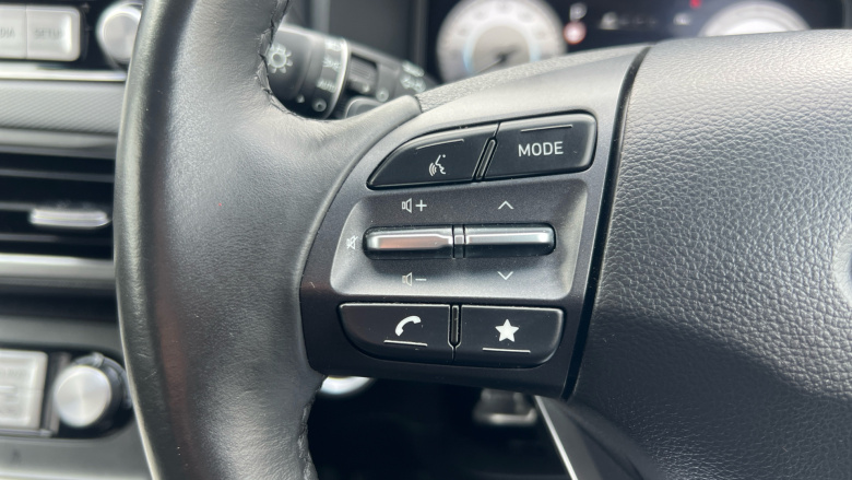 Hyundai KONA 100kW Premium 39kWh 5dr Auto Electric Hatchback